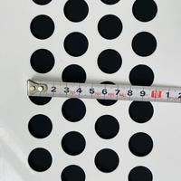 Systèmes de cages d'élevage multi-niveaux en PP poreux ventilé avec tapis roulant pour œufs, récupération automatique douce des œufs et démontage facile