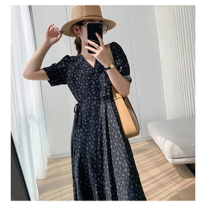 2024 estate nuova moda dimagrante ragazze abiti <span class=keywords><strong>da</strong></span> festa temperamento nero abito <span class=keywords><strong>da</strong></span> vacanza francese abbigliamento <span class=keywords><strong>da</strong></span> donna - Product Image 4