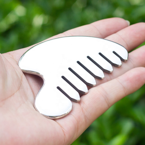 Masajeador de cabeza de acero inoxidable Gua Sha peine herramienta de elevación Facial <span class=keywords><strong>Metal</strong></span> Gua Sha masajeador de cuero cabelludo para terapia de cabeza acero Guasha - Product Image 5