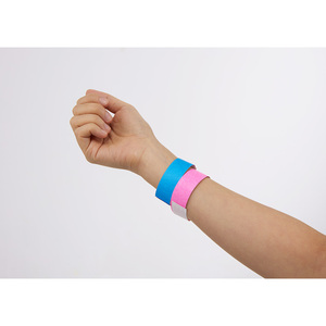 Bracelets TYVEK de couleur unie 19 mm (3/4 po) – Bandes prêtes à l'emploi économiques et robustes pour le contrôle d'accès - Product Image 1