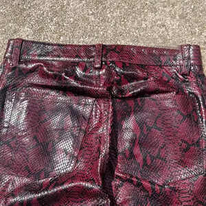 <span class=keywords><strong>Pantaloni</strong></span> in Pelle di Serpente Personalizzati all'Ingrosso, Vita Alta, Traspiranti e Alla Moda - Nuovo Stile Hip Hop per <span class=keywords><strong>Uomo</strong></span> - Product Image 4