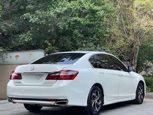 <span class=keywords><strong>Honda</strong></span> <span class=keywords><strong>Accord</strong></span> <span class=keywords><strong>2016</strong></span>, 2.0L, Automático, Asientos de Cuero, Techo Solar LED, Cámara Trasera, Interior Espacioso, Neumáticos R16, Volante a la Izquierda, para el Mercado Chino - Product Image 3