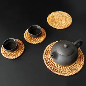 Trivets के लिए गर्म व्यंजन-रतन खाने की मेज के लिए Trivets गर्म पैड, रसोई गर्मी प्रतिरोधी पुआल पकवान Coasters बुनाई Placemats