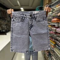 Shorts en jean déchirés pour hommes, taille mi-haute, coupe droite, en nylon/coton, délavage moyen, style décontracté d'été, vente en gros
