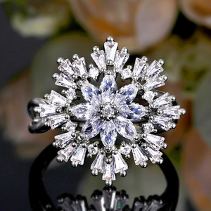 Anello con diamante F727, taglio marquise, colore bianco naturale G, gioielli da donna in stile romantico per fidanzamento - Product Image 1