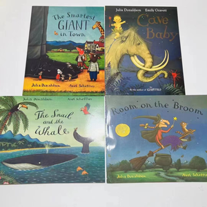 Livre d'images en anglais Le Gruffalo de Julia Donaldson - Livre d'histoires illustré pour enfants, papier artistique, reliure parfaite, couverture souple, fabriqué en Chine - Product Image 6