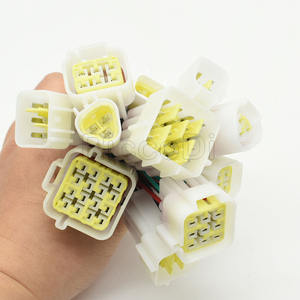 موصلات أسلاك السيارات بـ 1/<span class=keywords><strong>2</strong></span>/3/4/6/8/9/16 سنًا، أنثى وذكر، مقابس محكمة الإغلاق من سلسلة FW-C - Product Image 4