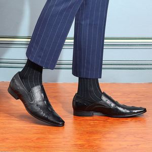 รองเท้า ASTON M.JAZZ รุ่นใหม่ ปี 2025 ขายดี ทรงหัวแหลม สำหรับผู้ชาย สไตล์ธุรกิจ/ทางการ หนังวัวแท้ชั้นแรก ระบายอากาศได้ดี น้ำหนักเบา พร้อมเชือกผูก - Product Image 3