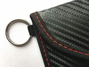 Llavero Premium con Jaula de Faraday para Protección Antirrobo y Antiescaneo de Llaves Modernas - Product Image 4