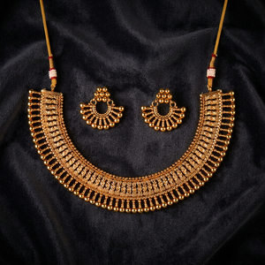 Ensemble de colliers faits main en laiton antique plaqué or, sans nickel ni plomb, pour mariage - Product Image 2