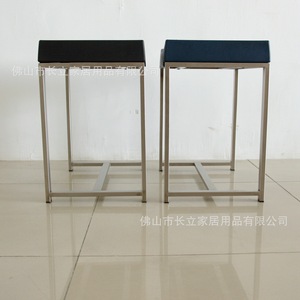Tabouret de douche pour personnes âgées, chaise de salle de bain antidérapante en acier inoxydable, 44x29.5x47cm, chaise accessible gris foncé - Product Image 3
