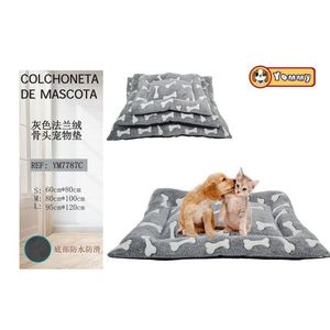 Set di Tre Tappetini per Cani in Flanella Grigia per Letti per Animali Domestici - Product Image 1