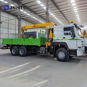 Steelhinotruck howo 6x4 — <span class=keywords><strong>camion</strong></span> cargo, <span class=keywords><strong>camion</strong></span>-citerne <span class=keywords><strong>avec</strong></span> 8 tonnes, <span class=keywords><strong>grue</strong></span> droite - Product Image 1