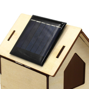 Kit de modèle de maison en bois à énergie solaire pour les expériences d'éducation scientifique, âge 7-9 ans - Product Image 2
