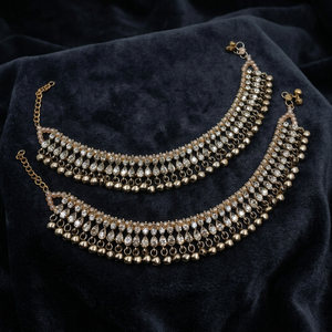 Chaîne de cheville pour femme en alliage plaqué rhodium imitation, style perle Kundan Payal, classique et tendance, pour mariages indiens et fêtes traditionnelles - Product Image 2