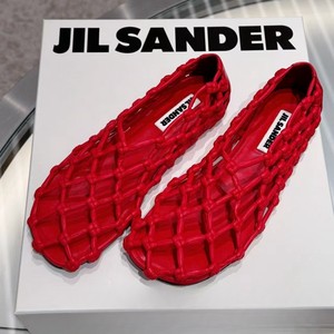 Sandalias planas de rejilla tejida rojas para mujer, zapatos de playa informales, minimalistas y transpirables - Product Image 1