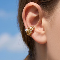 Boucles d'oreilles Huggie Gaovo Vintage en forme de C avec perles et zircons cubiques pour femme, en acier inoxydable plaqué or 18 carats, sans perçage, bijoux de mode