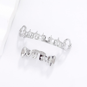 Grillz para dientes con diseño de estrella y cruz, conjunto plateado, diseño geométrico, engaste de bisel, unisex, para uso diario. - Product Image 2