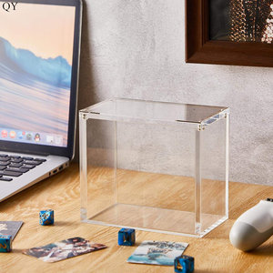 Caja de almacenamiento acrílica transparente QY con 99% de resistencia a los rayos UV para tarjetas de anime y cajas de refuerzo. - Product Image 5