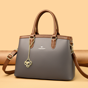 2026 New Arrivals Fashion Lady Tote Bag Big Shoulder Bag Waterproof <strong>Chains</strong> Zipper Closure High Quality Trendy Luxury for Women - Product Image 4