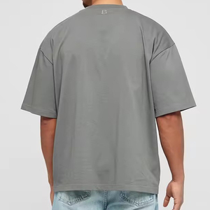 Camiseta de Hombre, Talla Grande, Color Gris Sólido, 100% Algodón, Manga Corta, Cuello Redondo, Casual, 190GSM, Corte Regular, Diseño Liso - Product Image 2