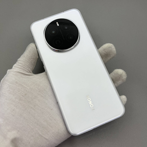 ขายส่งโทรศัพท์มือถือมือสอง HONOR Magic7 แบตเตอรี่เยี่ยม ของแท้ ปลดล็อคแล้ว รองรับ 5G - Product Image 1