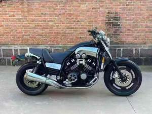 Motocicletas Cruiser <span class=keywords><strong>Yamaha</strong></span> <span class=keywords><strong>VMAX</strong></span> 1200 con Motor V4 de 11200cc - Product Image 1