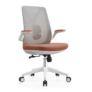 Ensemble table et chaise de bureau modulaire extensible de luxe moderne en MFC pour personnalisation complète de la maison - Product Image 2