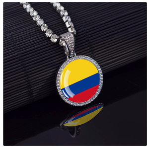 Collier en alliage avec drapeau <span class=keywords><strong>de</strong></span> <span class=keywords><strong>la</strong></span> <span class=keywords><strong>République</strong></span> tchèque entièrement serti <span class=keywords><strong>de</strong></span> diamants, accessoires <span class=keywords><strong>de</strong></span> mode, souvenirs, pour hommes et femmes, vente en gros - Product Image 3