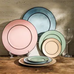 Colore personalizzato glassa reattiva opaca nero ceramica stoviglie all'ingrosso piatto alla rinfusa lusso porcellana nordico set di stoviglie