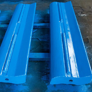 Piezas de alto contenido de cromo resistentes al desgaste para la barra de impacto de la trituradora CI1213 en la planta de cantería - Product Image 6