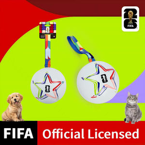 Jouets pour animaux de compagnie officiels de la Coupe du monde <span class=keywords><strong>FIFA</strong></span>, ballon de football réel EZ Grip avec poignée, jeu interactif de tir à la corde, balle à mâcher en mousse PU pour chien - Product Image 1