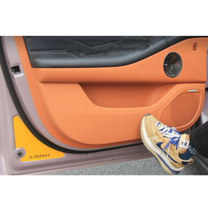 Almohadilla de <span class=keywords><strong>puerta</strong></span> <span class=keywords><strong>Interior</strong></span> de cuero para <span class=keywords><strong>coche</strong></span>, <span class=keywords><strong>Protector</strong></span> de almohadilla antipatadas para Aion V 2024 2025 2026, accesorios para automóviles modificados - Product Image 1
