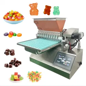 Snack Mini Elektrisch Fruitig Draagbaar Ons Eetbare Vitamine Vitmin Mix Matrijs Machine Gummy Bear Soft Candy Maker Automatische Machine