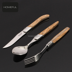 Ensemble de couverts de luxe 3 pièces en acier inoxydable avec <span class=keywords><strong>manche</strong></span> en <span class=keywords><strong>bois</strong></span> d'olivier, comprenant couteau à steak, <span class=keywords><strong>fourchette</strong></span> et cuillères <span class=keywords><strong>Laguiole</strong></span>, avec poignées brossées - Product Image 5