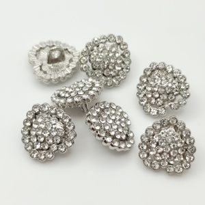Bán Buôn Trong Kho Tinh Thể Thủy Tinh Đá Nút Rõ Ràng Rhinestone Chất Lượng Cao <span class=keywords><strong>Swarovski</strong></span> Nút - Product Image 4
