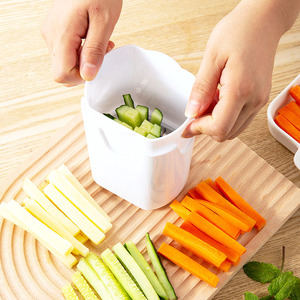 Gadget de cuisine intelligent en gros Hachoir à pommes de terre pressé à <span class=keywords><strong>la</strong></span> <span class=keywords><strong>main</strong></span> Trancheuse de pommes de terre à lame tranchante Coupe-frites frites - Product Image 4