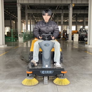 เครื่องทำความสะอาดพื้นแบบนั่งขับรุ่น C100 ยอดนิยม สำหรับงานพาณิชย์ ทำความสะอาดถนนประสิทธิภาพสูง - Product Image 5