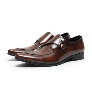 Chaussures en cuir pour hommes tendance automne-hiver, mocassins à semelles en caoutchouc résistantes, chaussures en cuir décontractées pour hommes, modèle une pièce, tendance. - Product Image 5