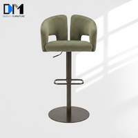 Silla de Bar Giratoria de Terciopelo Personalizada DM con Base Ajustable en Altura con Elevación a Gas para Uso en Restaurantes, Bares y Hoteles