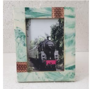 Grande combinaison de cadre Photo en résine blanc rose avec Design en laiton vente en gros, cadre Photo à la mode écologique - Product Image 6