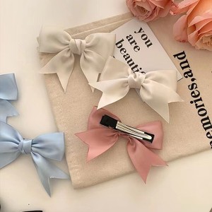 Super sweet and adorable new trendy braided <b>bow</b> hair <b>clip</b> for wispy bangs, perfect for adding a cute side-swept look. - Product Image 3