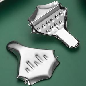 Presse-citron manuel en acier inoxydable argenté avec poignée, presse-agrumes pour citron et lime, pince à citron en acier inoxydable - Product Image 4