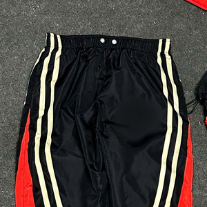 Survêtement coupe-vent unisexe en nylon sans couture avec capuche et fermeture éclair, personnalisable avec logo du fabricant, en vente - Product Image 5