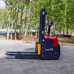 Livraison gratuite gerbeur électrique pour le chargement et le déchargement des entrepôts grue palettes ascenseur vente directe d'usine certification <span class=keywords><strong>CE</strong></span> - Product Image 3