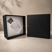 Boîte rigide personnalisée de nouvelle conception, écologique, noire, avec couvercle et base pour parfum, logo en relief UV, pelliculage mat et insert en carton.
