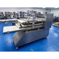 Machine à mouler la pâte multifonctionnelle Machine commerciale de formage de pain grillé Machine à rouler la pâte à baguette Machine à façonner