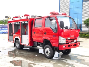 Camion de pompiers tout-terrain ISUZU 4x4, 100% quatre roues motrices, 2m³ pour la lutte contre les incendies forestiers - Product Image 3