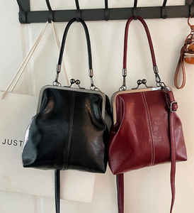 <b>Retro</b> shoulder crossbody bag, <b>retro</b> kiss lock bag, small <b>phone</b> wallet, women's designer crossbody bag - Product Image 1