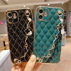Correa <span class=keywords><strong>de</strong></span> cuero para la muñeca para niñas, <span class=keywords><strong>funda</strong></span> para teléfono móvil <span class=keywords><strong>Samsung</strong></span> Galaxy S20 <span class=keywords><strong>S21</strong></span>, venta al por mayor - Product Image 1